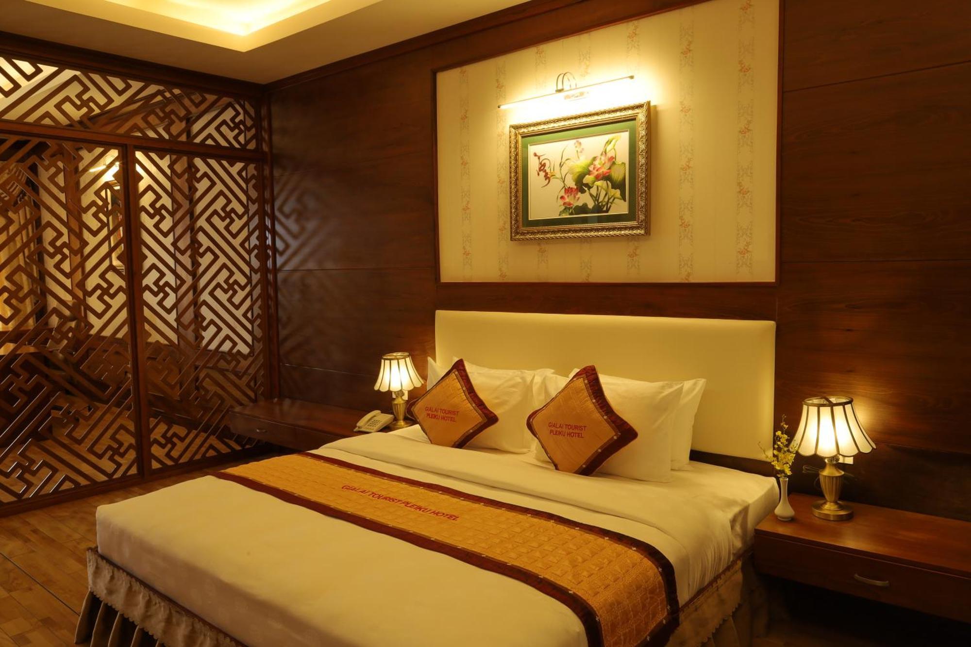 Pleiku Hotel By Gia Lai Tourist 外观 照片
