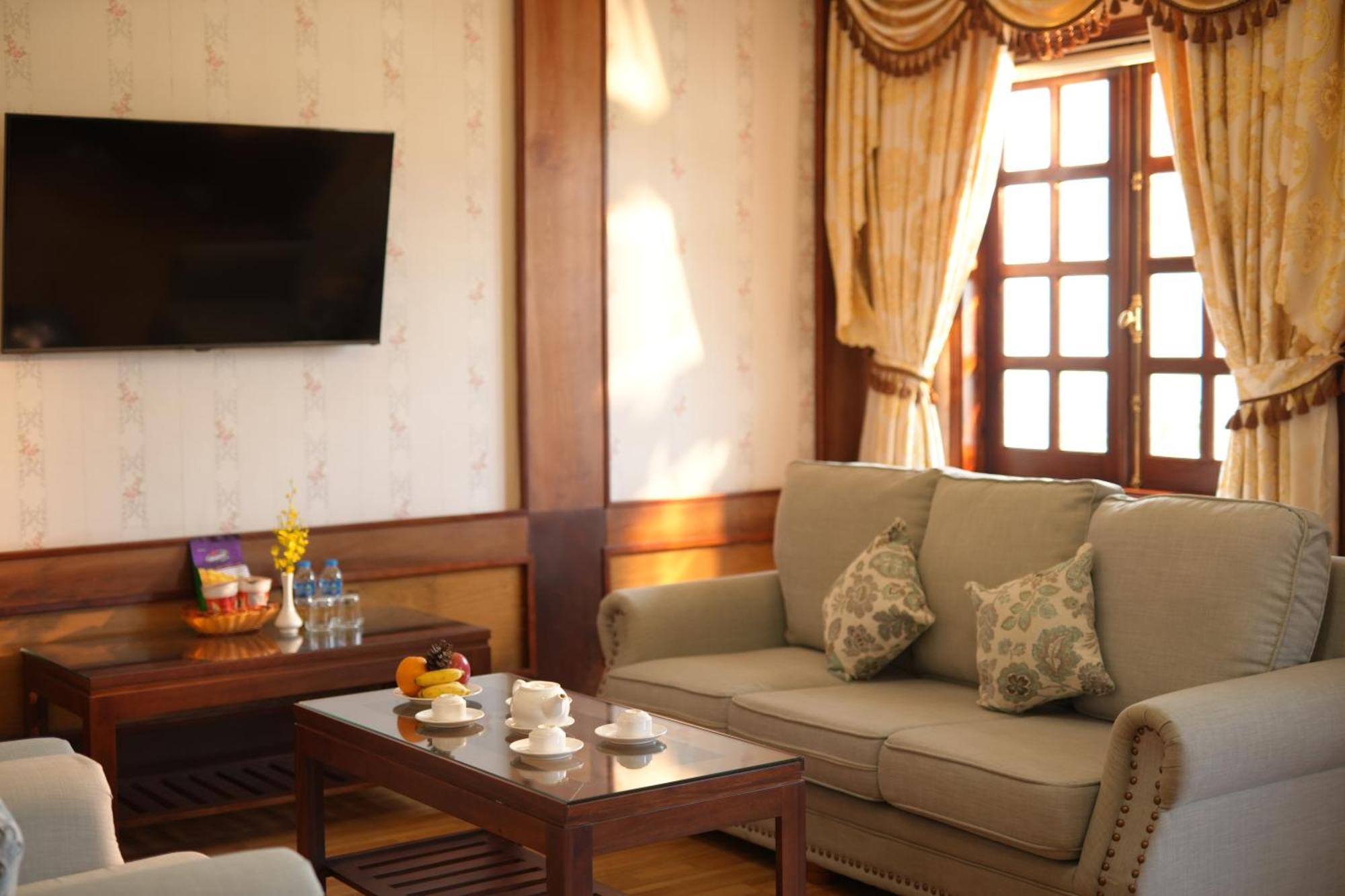 Pleiku Hotel By Gia Lai Tourist 外观 照片
