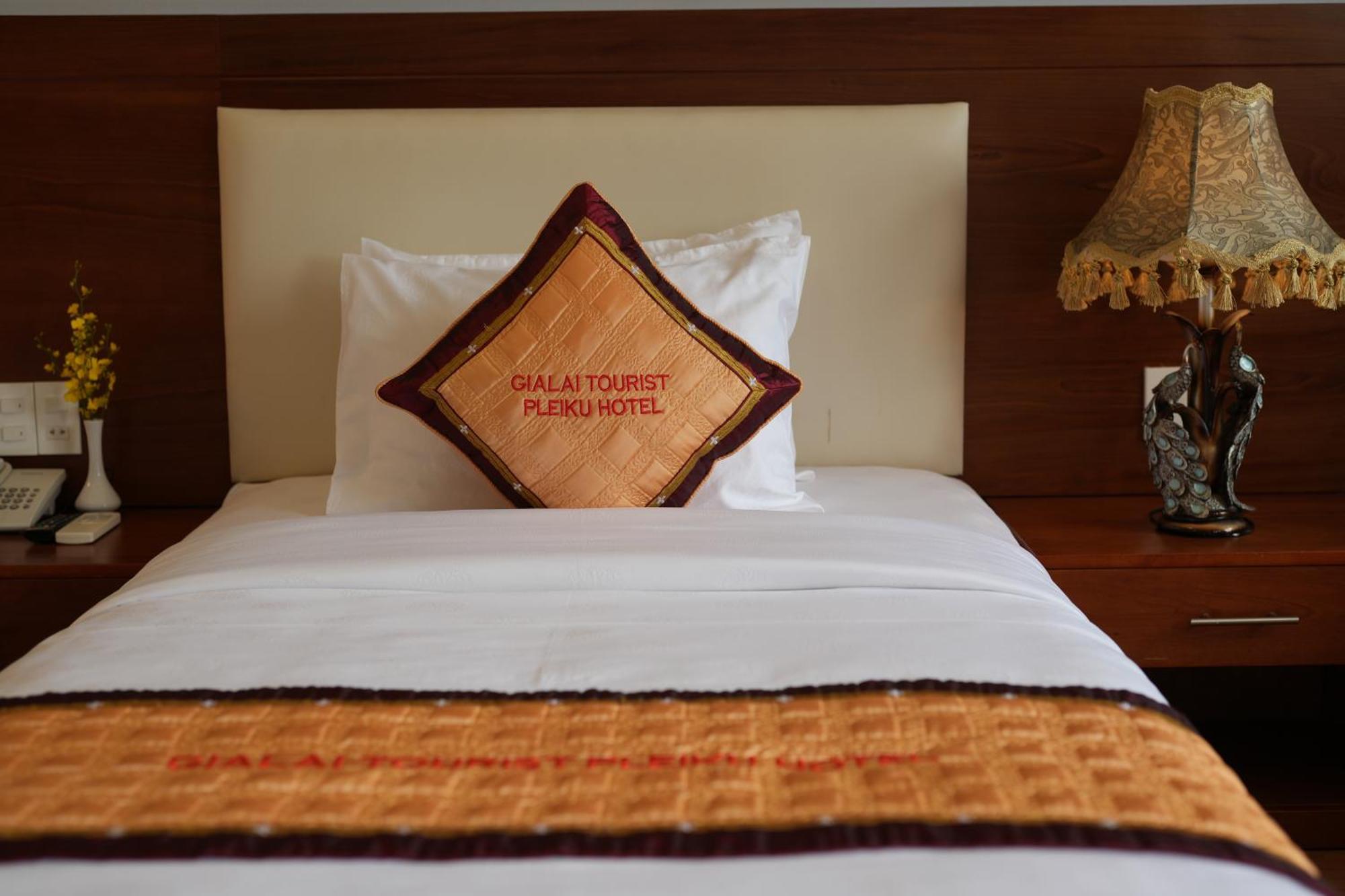 Pleiku Hotel By Gia Lai Tourist 外观 照片