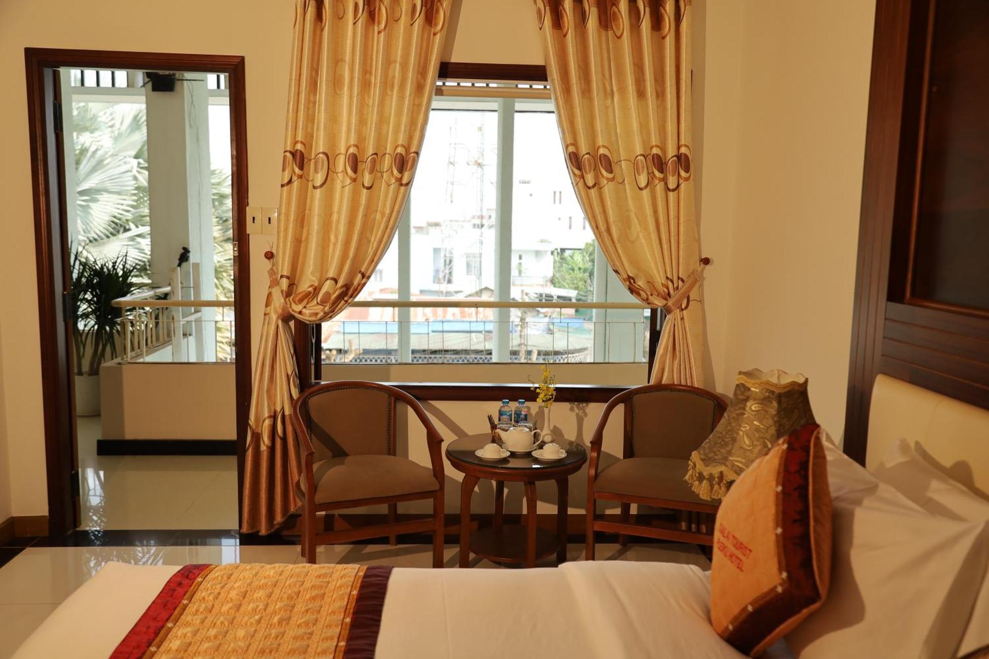 Pleiku Hotel By Gia Lai Tourist 外观 照片