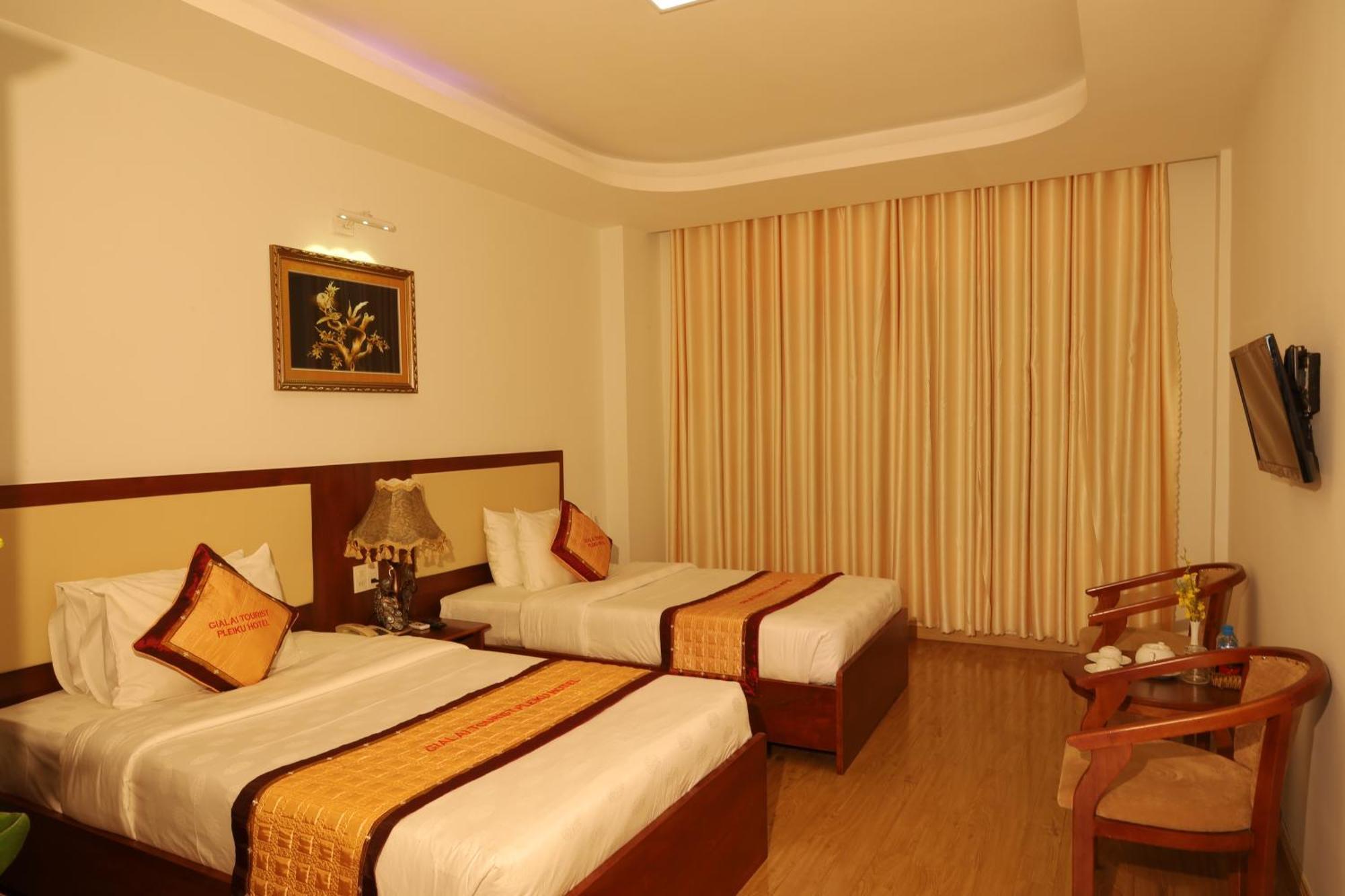 Pleiku Hotel By Gia Lai Tourist 外观 照片