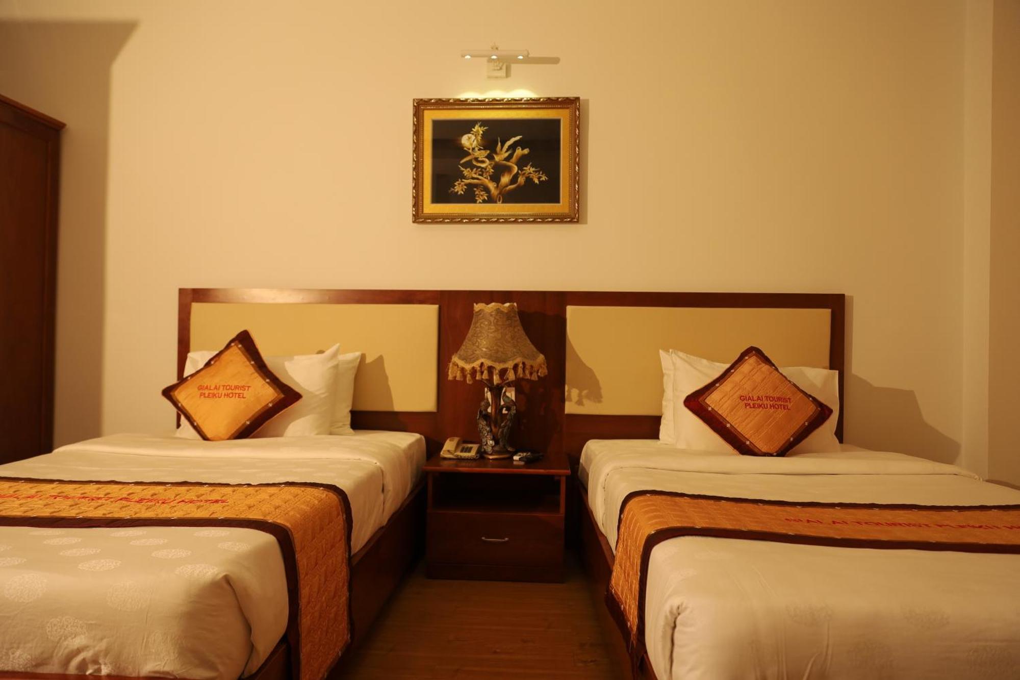 Pleiku Hotel By Gia Lai Tourist 外观 照片