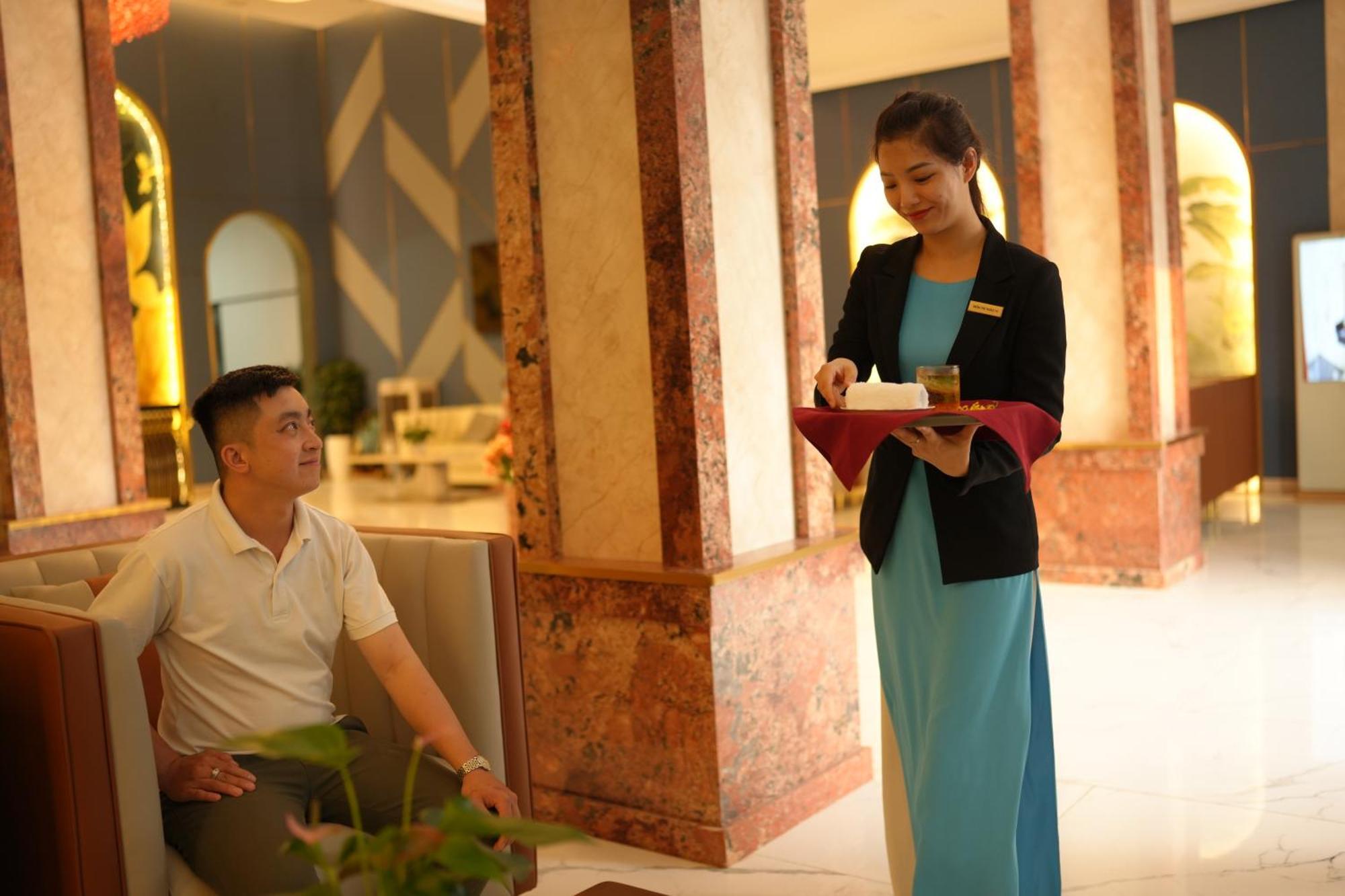Pleiku Hotel By Gia Lai Tourist 外观 照片